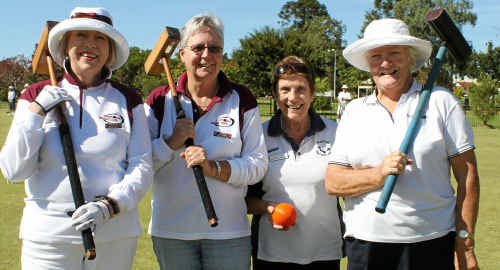 (From left) Philomena Brownjohn, Andrea Denkewitz, Dorothy Gartery and Jocelyn Sweeney enjoy the friendship day yesterday. (From left) Philomena Brownjohn, Andrea Denkewitz, Dorothy Gartery and Jocelyn Sweeney enjoy the friendship day yesterday.